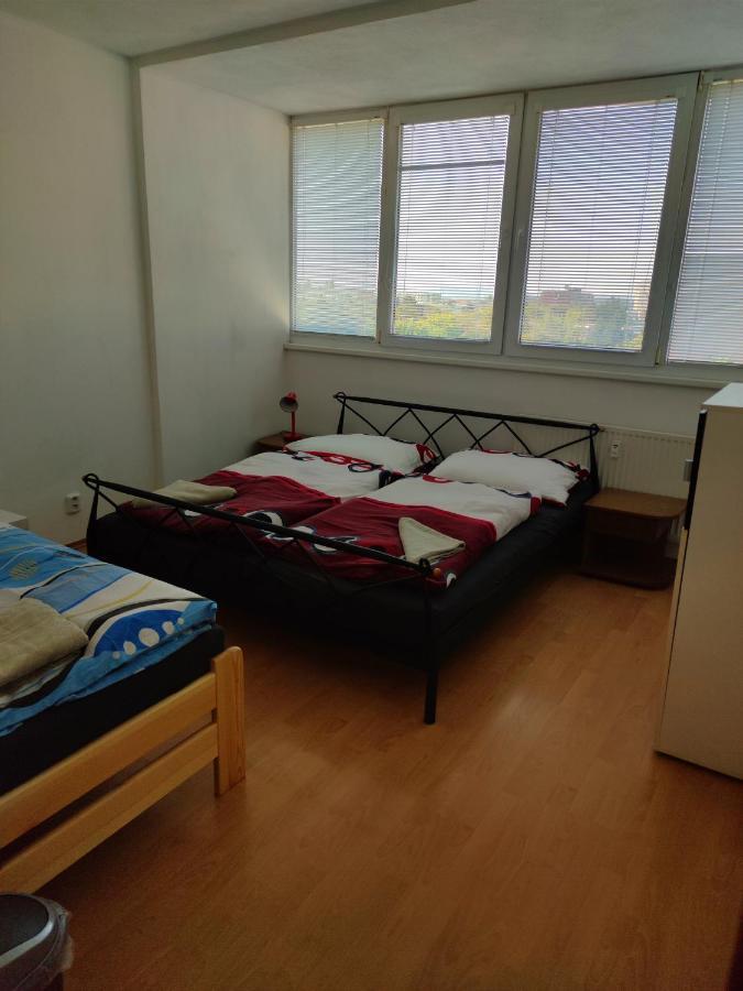 Fast Close By Centrum Apartment Levice